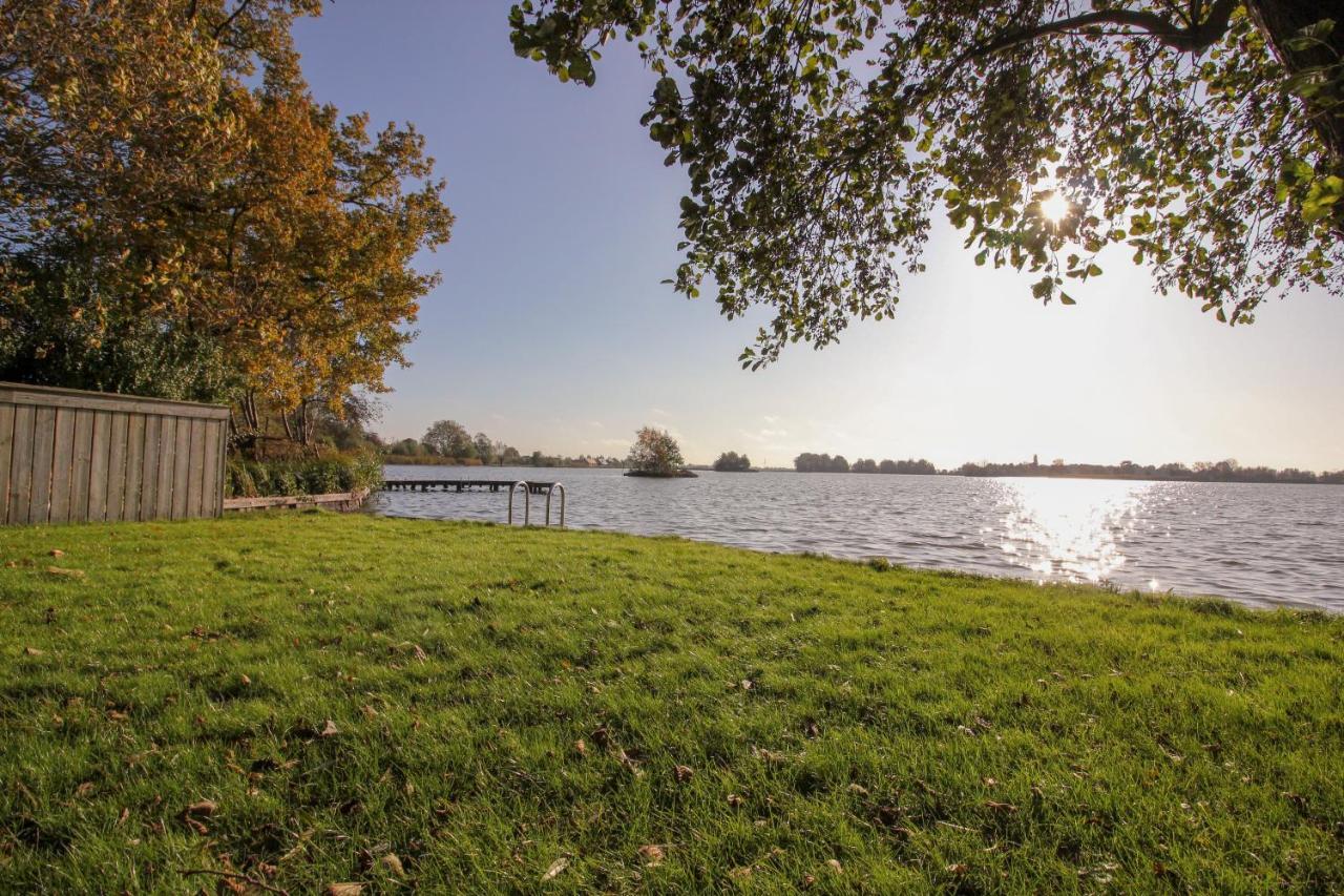 Reeuwijkse Plassen Екстериор снимка