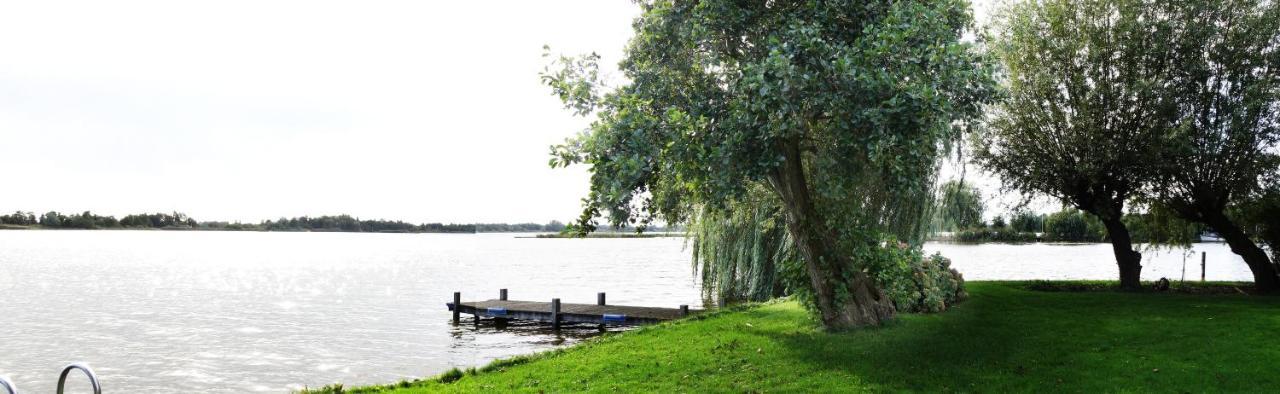 Reeuwijkse Plassen Екстериор снимка