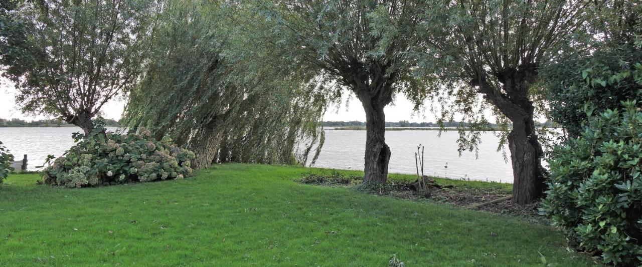 Reeuwijkse Plassen Екстериор снимка
