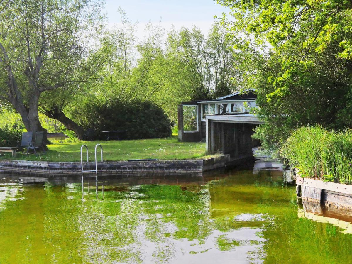 Reeuwijkse Plassen Екстериор снимка